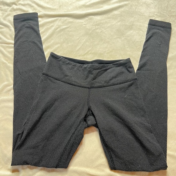 lululemon Sz 4 Winder Under Black Leggings - Picture 3 of 8